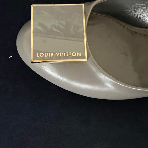 ***SOLD***Authentic Louis Vuitton Heels - Picture 2 of 4